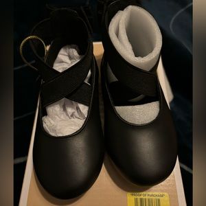 Michael Kors Little Girls size 7 Kenyah Tea Leather Bow Flats